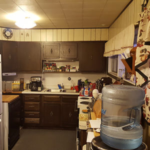 Levittown kitchen before picture